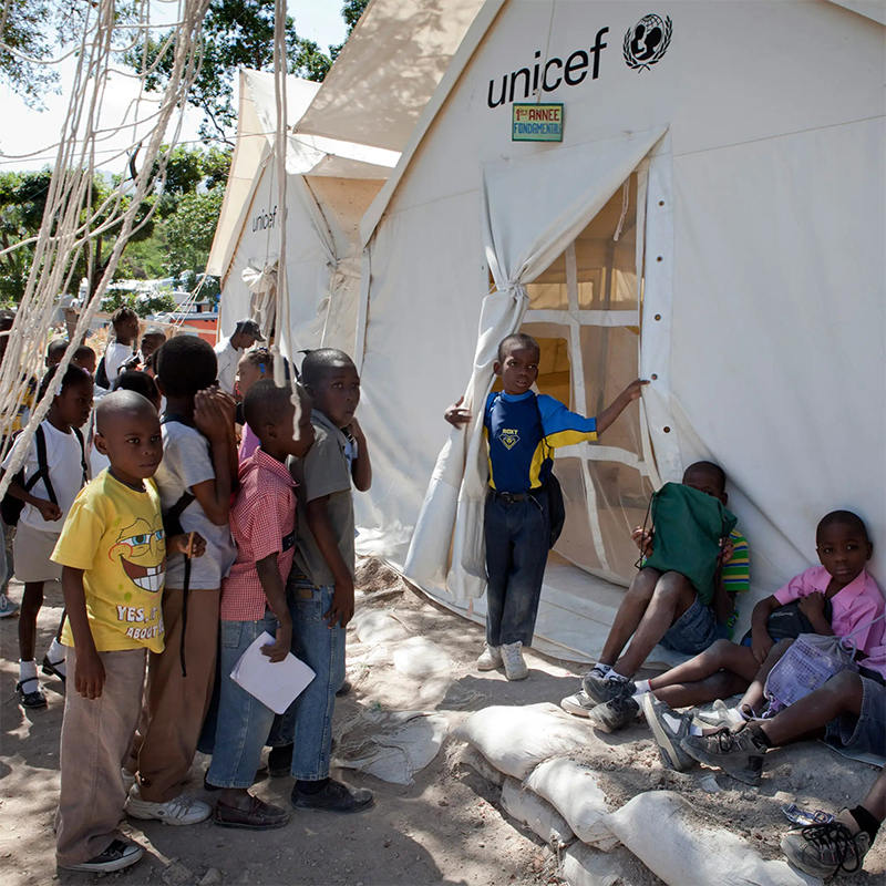 UNICEF Standaard 42 m² multifunctionele brandvertragende knuffeltent