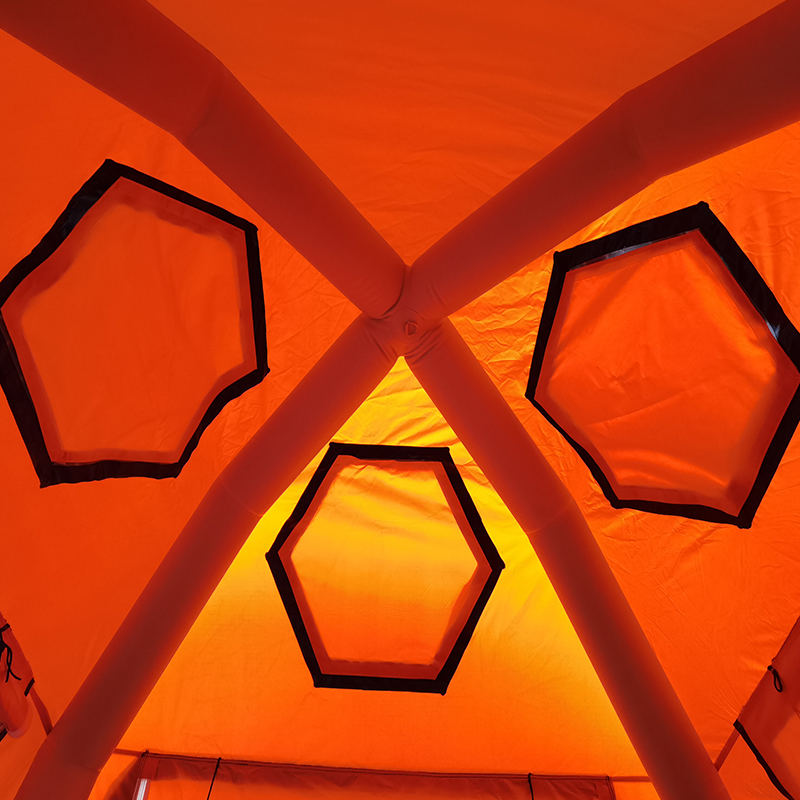 Drijvende opblaasbare tent voor 4 personen